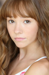 Paige Jennings（霍利·泰勒饰演）