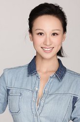 杨七妹（练束梅饰演）