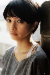 蜂矢理沙（满岛光饰演）
