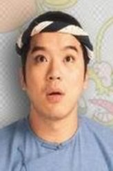 训导主任（明金城饰演）