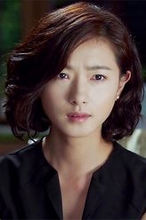 徐丽（万茜饰演）