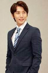 姜振希（奇太映饰演）