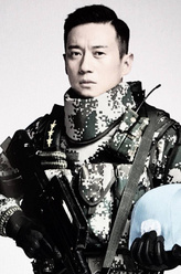 岳东明（徐洪浩饰演）