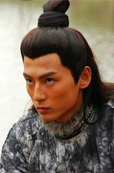 麻峰（王建福饰演）