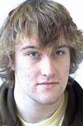 Strange警员（西恩·里格比饰演）