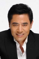 司马克（陈宝国饰演）