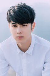 王一飞（王彦彬饰演）