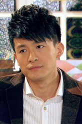 吕子乔（孙艺洲饰演）