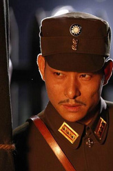 陈启（杜奕衡饰演）
