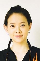于晶晶（曾宝仪饰演）