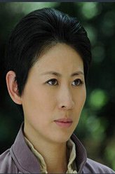 舒秀（陶宇佳饰演）