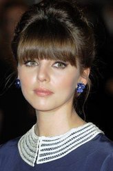 Rachel（奥菲利亚·拉维邦德饰演）