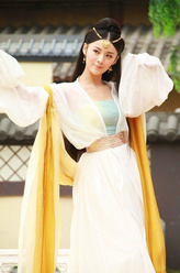 郑儿（毛林林饰演）