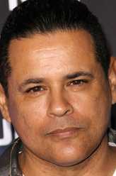 Detective Julio Sanchez（雷蒙德·克鲁斯饰演）