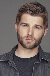 戴尔·芭芭拉（迈克·沃格尔饰演）