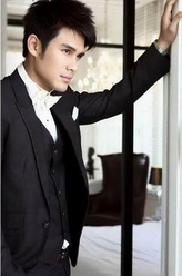 Uoon（Tye Natapol饰演）