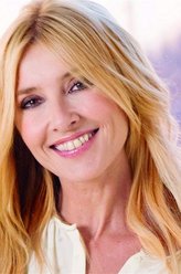 Irene Larra（卡耶塔娜·吉恩·库尔沃饰演）