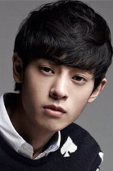 客串（郑俊英饰演）