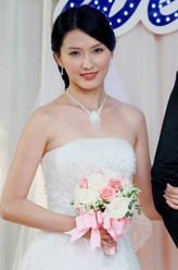 乃梦（徐洁儿饰演）
