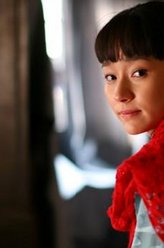 何兰芬（焦俊艳饰演）