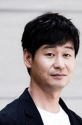 金熙尚（朴赫权饰演）