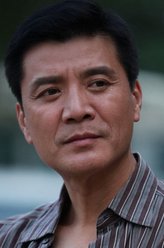 安长江（刘之冰饰演）