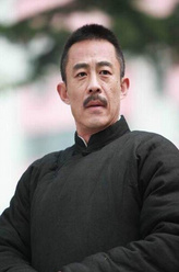 白文焕（侯勇饰演）