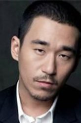 唐阿泰（张默饰演）