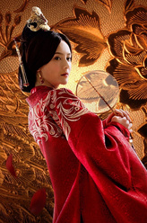 甄宓（张芷溪饰演）