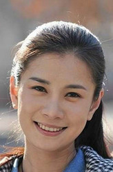 何雨桐（王笛饰演）