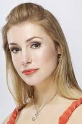 Oksana Godman（Mariya Shukshina饰演）