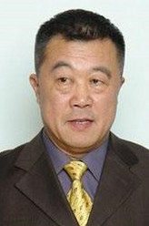 李丹军（李丹军饰演）