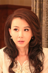 赵碧云（萧蔷饰演）