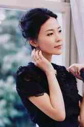 望月真理亚（木村佳乃饰演）