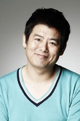 成东日（成东日饰演）