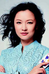 苏露（袁鸣饰演）