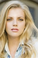 Sylvie Brett（卡拉·吉尔默饰演）