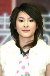 屈旻洁（屈旻洁饰演）