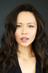 Two（Melissa O'Neil饰演）