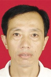 宋任穷（张建祥饰演）