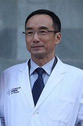 曲晋明（施京明饰演）