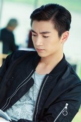 唐斐（陈晓饰演）