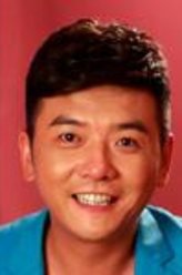 魏晓峰（肖光奕饰演）