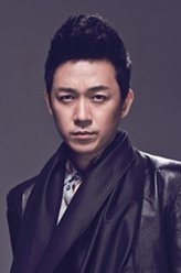 潘粤明（潘粤明饰演）