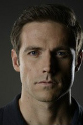 保罗（迪兰·布鲁斯饰演）