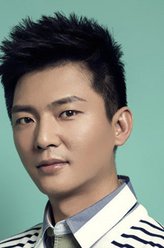 郭岩（贾延鹏饰演）
