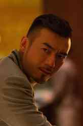 罗邵晋（蒋冰饰演）