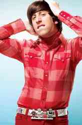 霍华德·沃洛维茨（西蒙·赫尔伯格饰演）