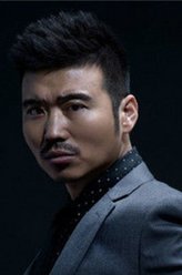 李东霖（李东霖饰演）