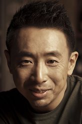 罗志英（范雷饰演）